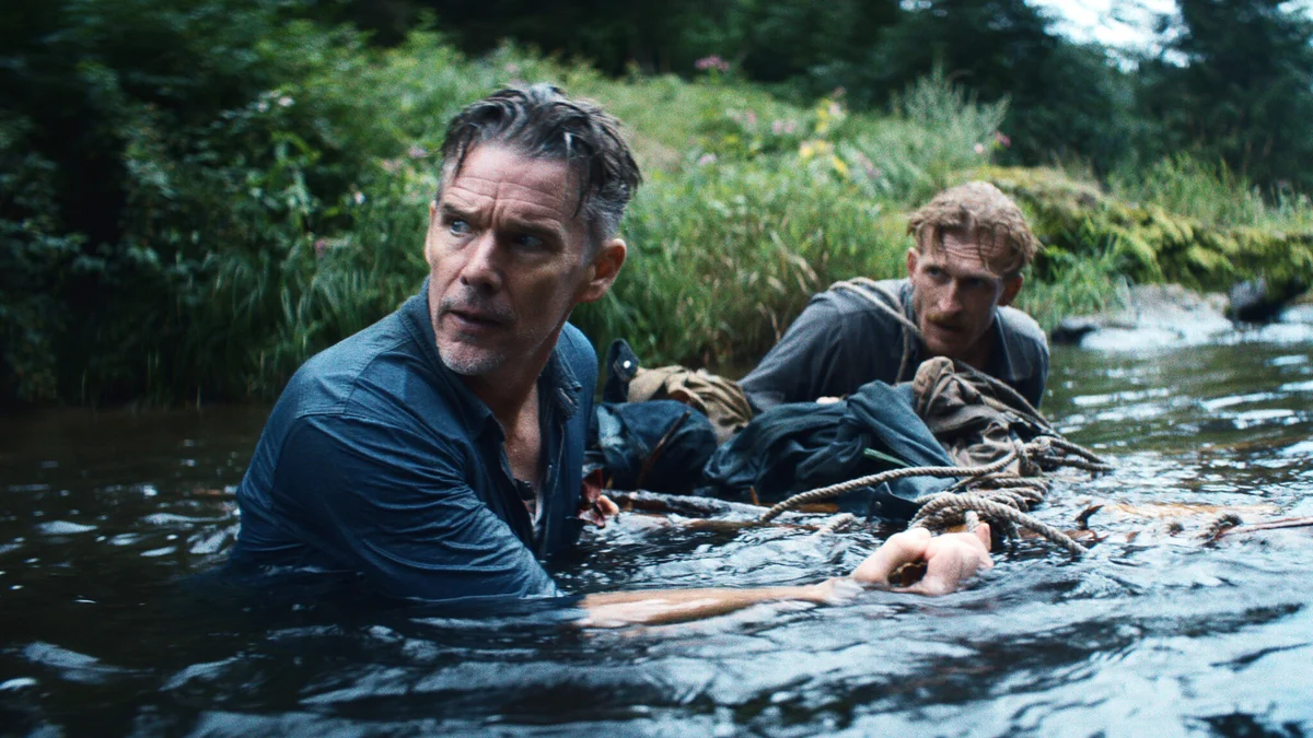 The Weight brings Ethan Hawke and Russell Crowe into a gold-smuggling nightmare