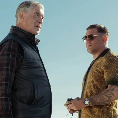 Tom Hardy viré de MobLand ? Pierce Brosnan démonte le feuilleton : « J'adore ce mec »