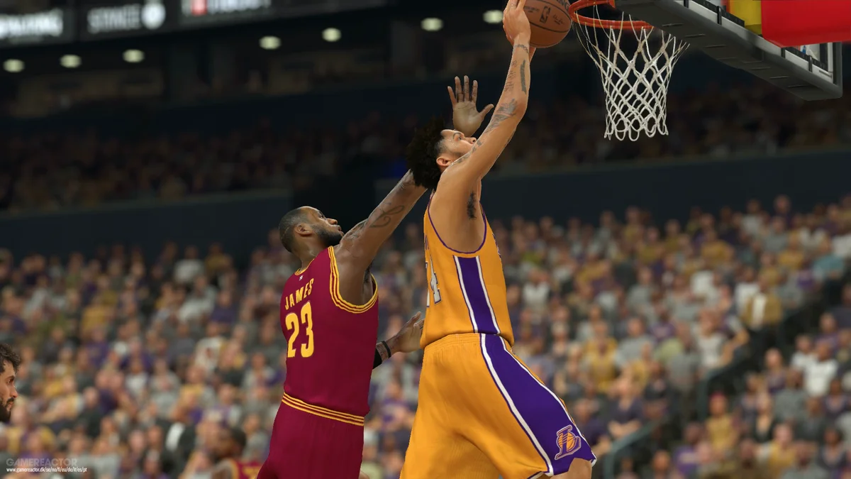 NBA 2K17 : quand une simulation de basket voulait aussi raconter la vie autour du parquet